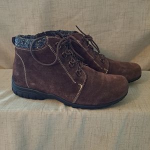 Propet Suede 9.5 Wide Women's Boots